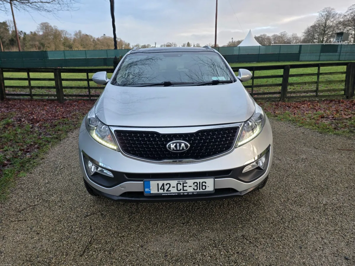 2014 KIA SPORTAGE EXS ( PANORAMIC SUNROOF ) - Image 2