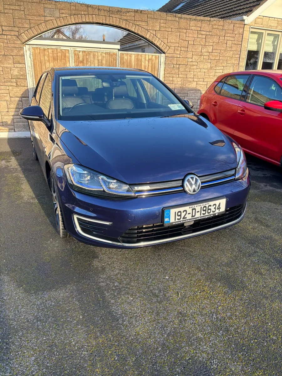 Volkswagen E-Golf - Executive Edition - Image 1