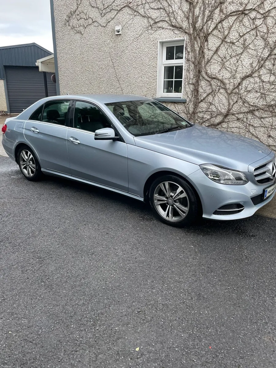 Mercedes e220 cdi - Image 2