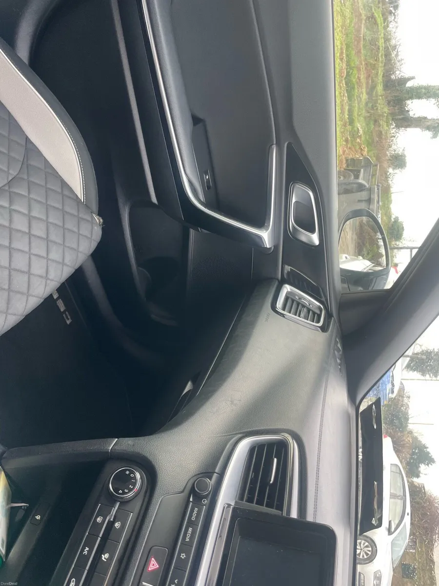 2019 GT Kia ceed - Image 3