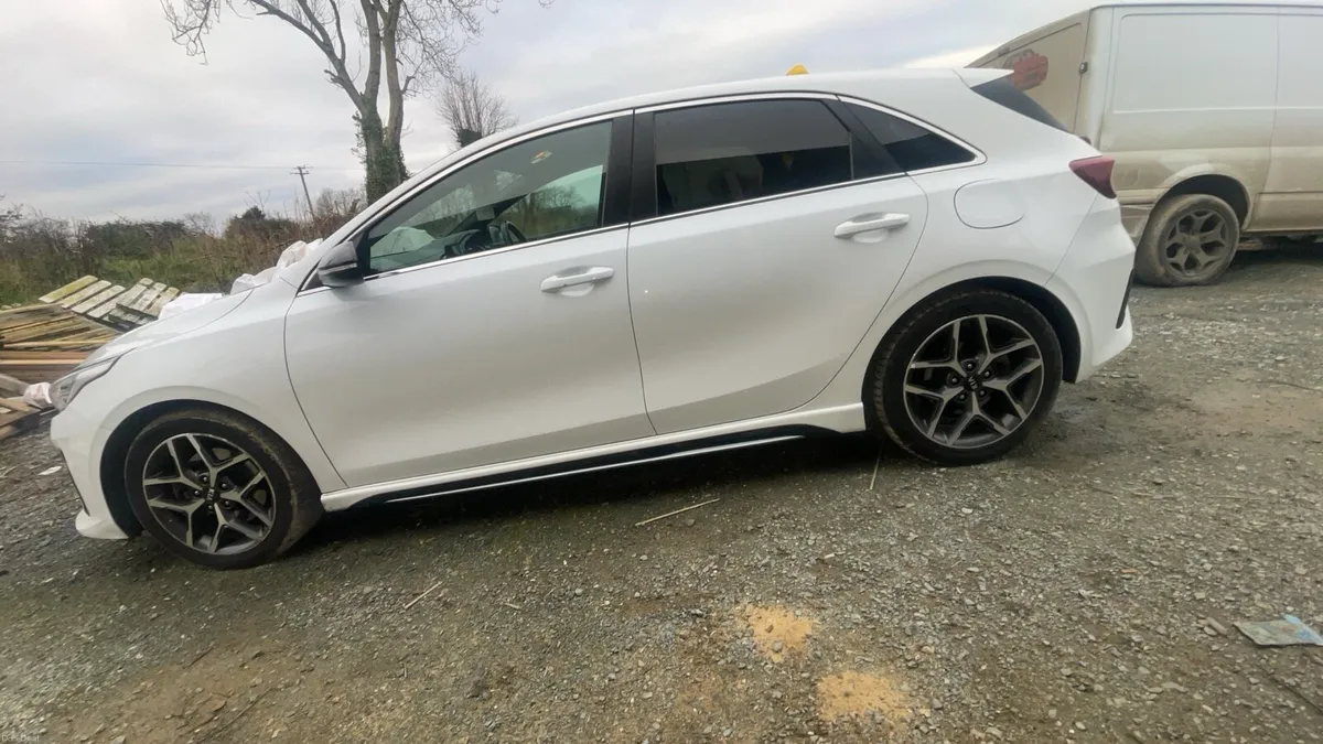 2019 GT Kia ceed - Image 4