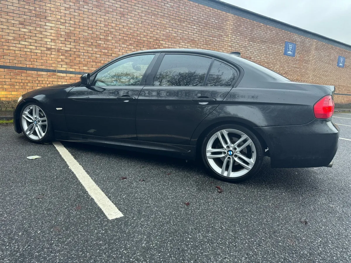BMW 318d M-Sport - Image 4