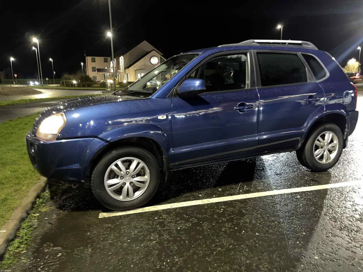 Hyundai Tucson AWD 2010 - Image 1