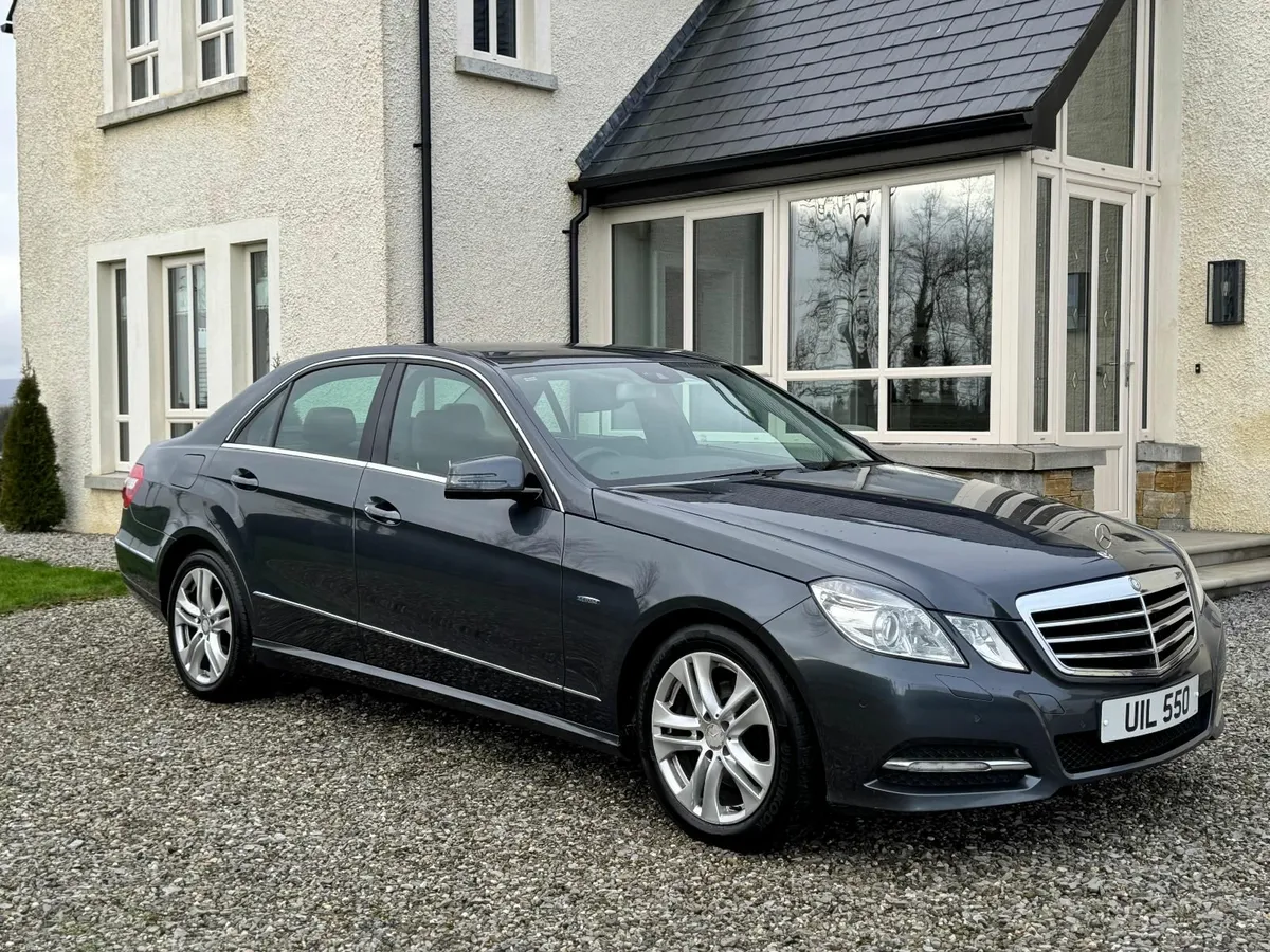 Mercedes-Benz E-Class 2012 - Image 4