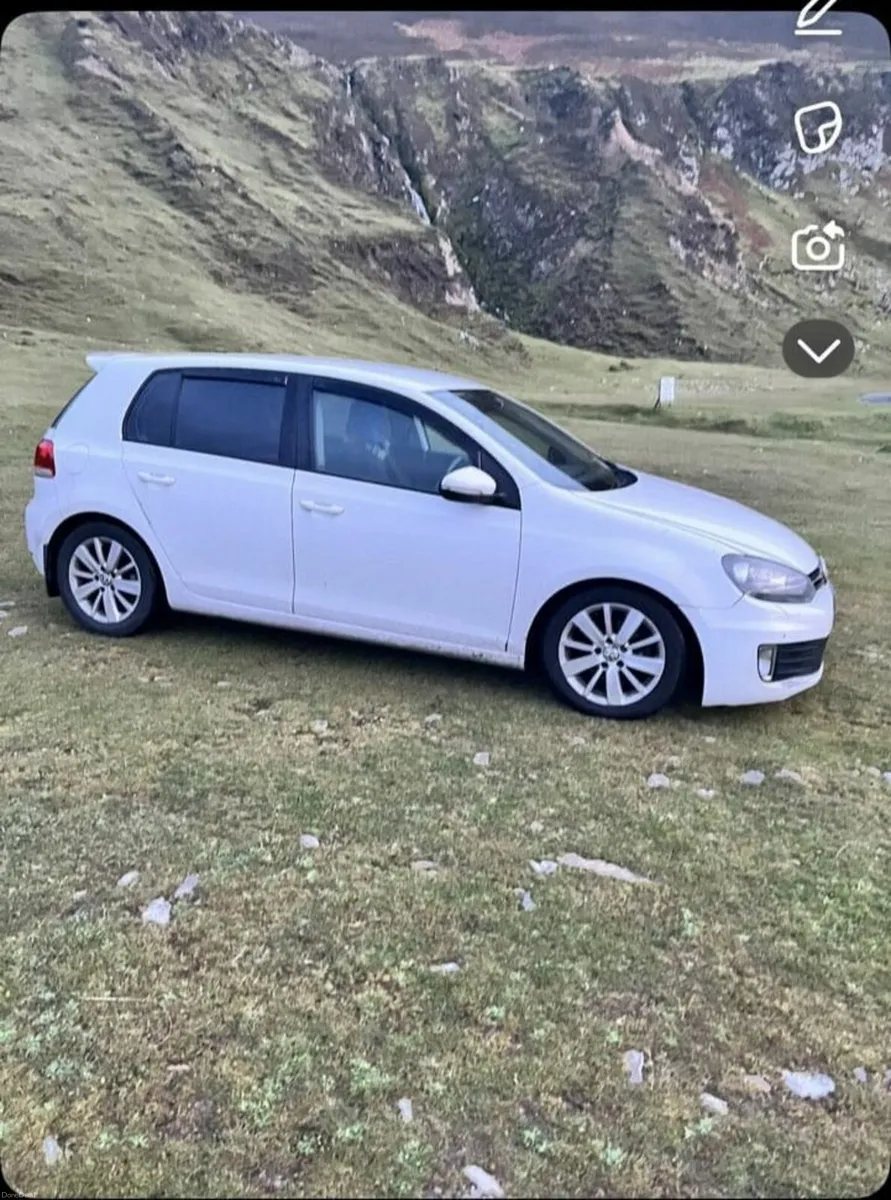 Volkswagen Golf 2011 - Image 1