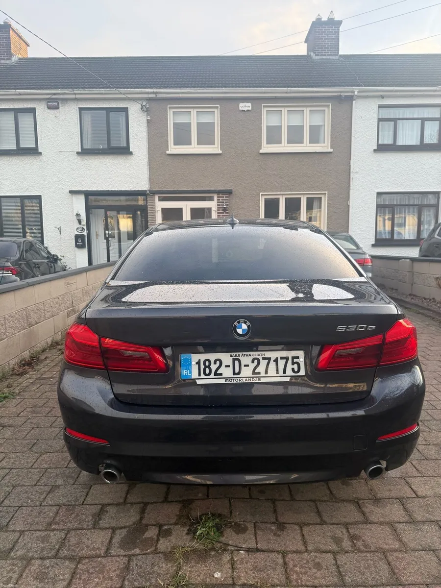 BMW 530e Individual - Image 2