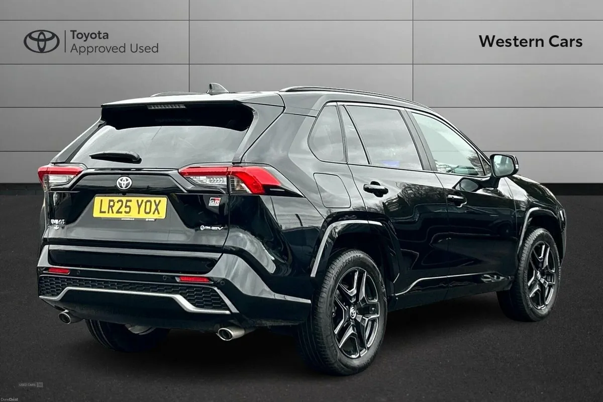 Toyota RAV4 2.5 VVT 18.1kWh GR SPORT CVT 4WD Euro - Image 2