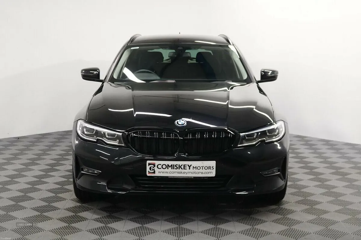 BMW 3-Series 330e SE Pro - Image 2