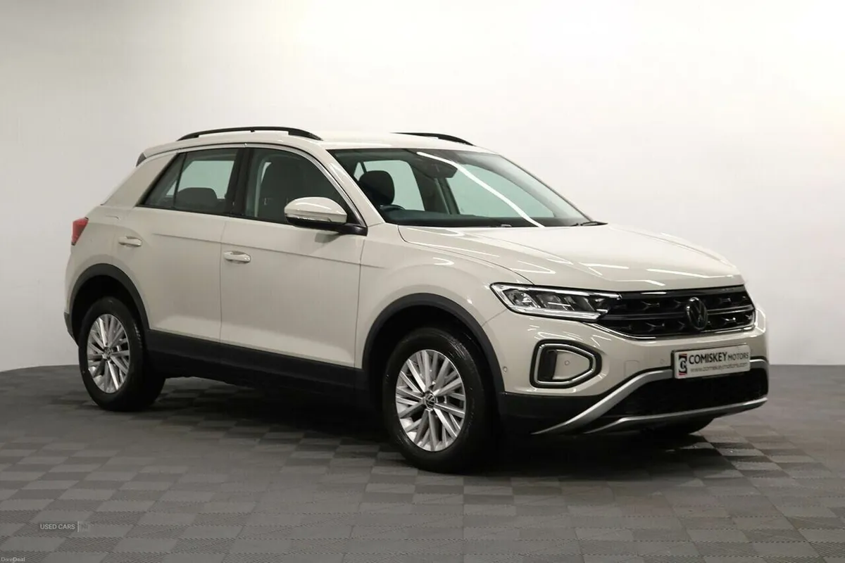 Volkswagen T-Roc TSI Life - Image 1