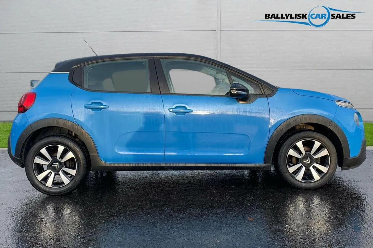 Citroen C3 1.2 PureTech 82PS Feel in Blue with 81K - Image 3