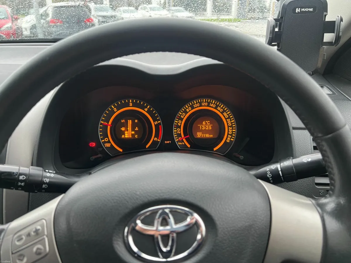 Toyota Corolla 2009 - Image 3