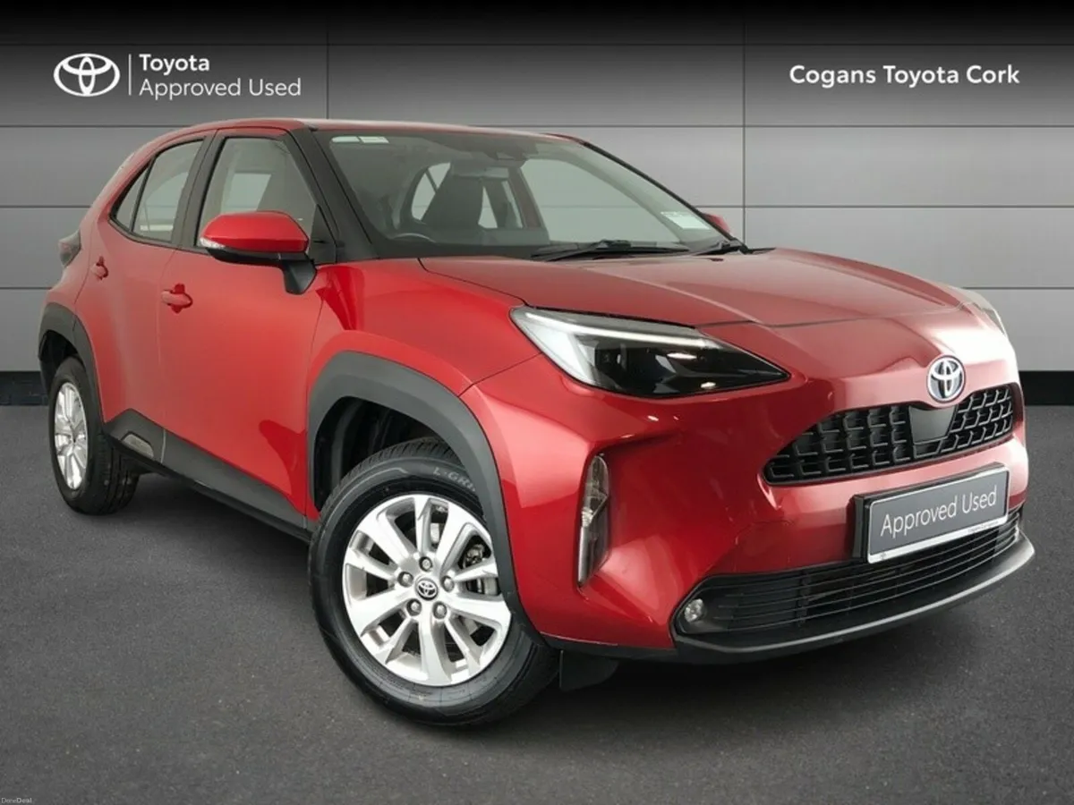 Toyota Yaris Cross YARIS CROSS LUNA - Image 1