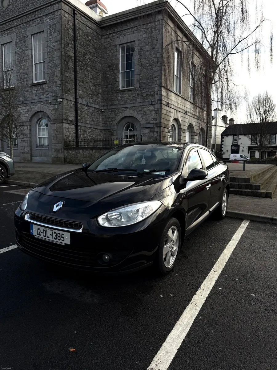 Renault Fluence 2012 - Image 2