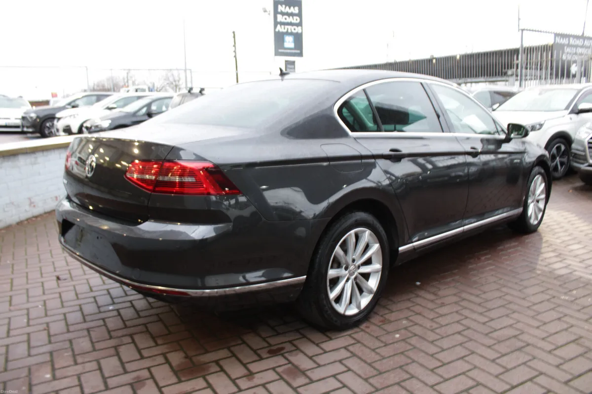 2018 VW PASSAT - Image 4