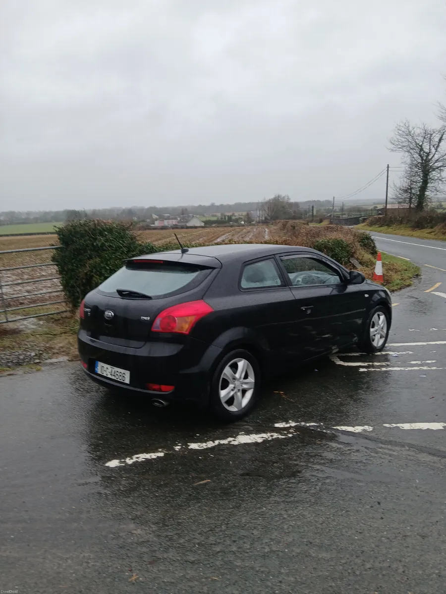 2010 Kia Ceed 1.6 CRDI (6 Speed) - Image 2