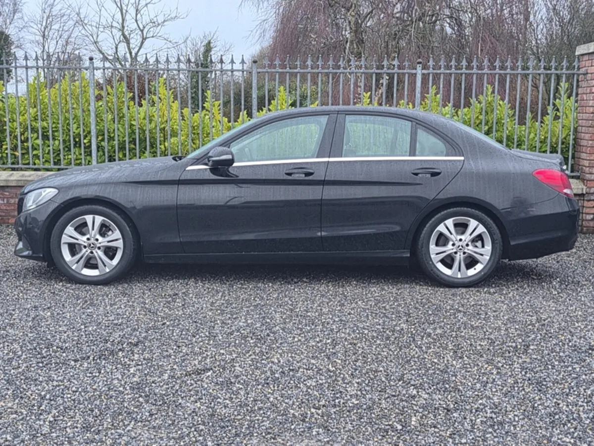 Mercedes-Benz C-Class Executive SE with full leath - Image 3