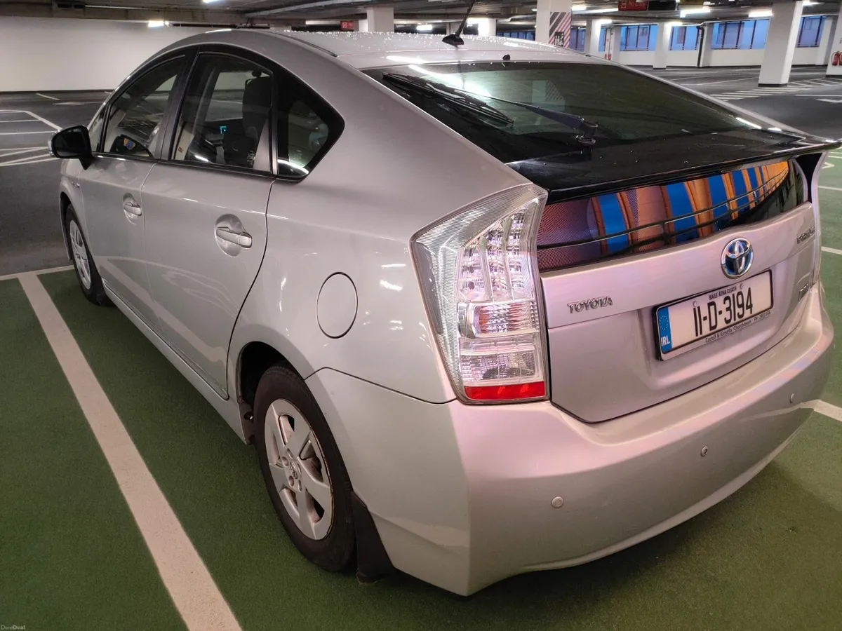 Toyota Prius 2011 - Image 3
