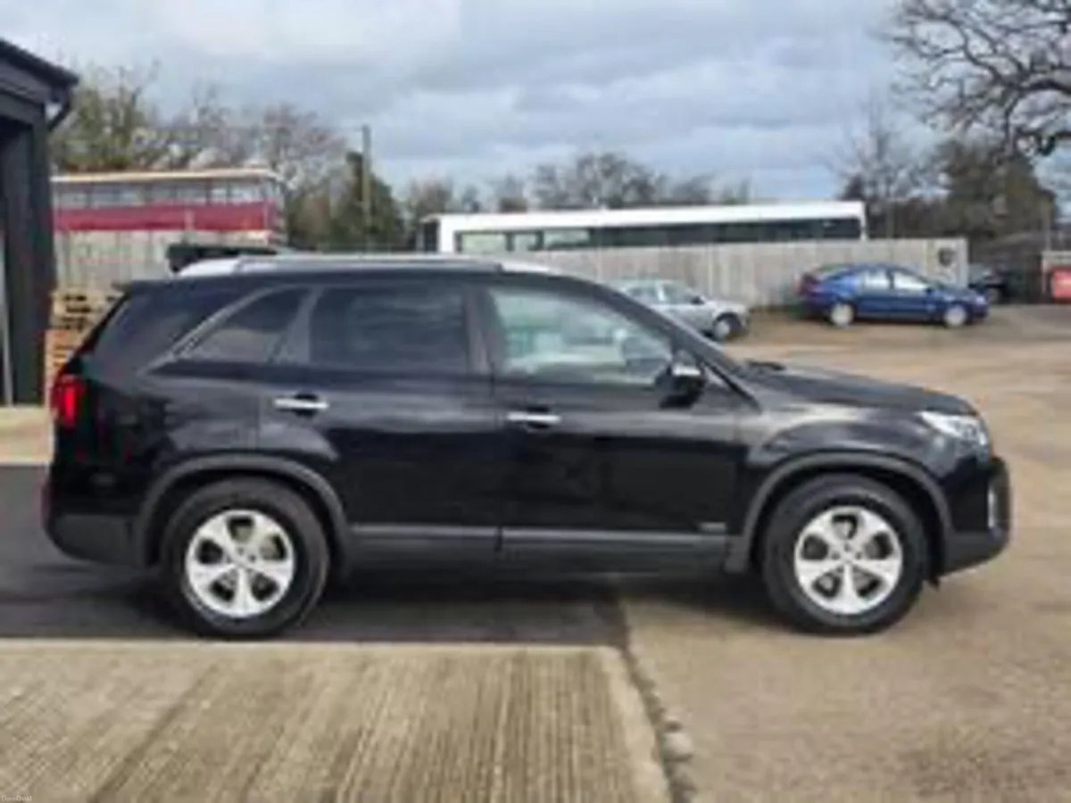 132 Kia Sorento EX  4x4 7 Seater – Diesel – Manual - Image 3