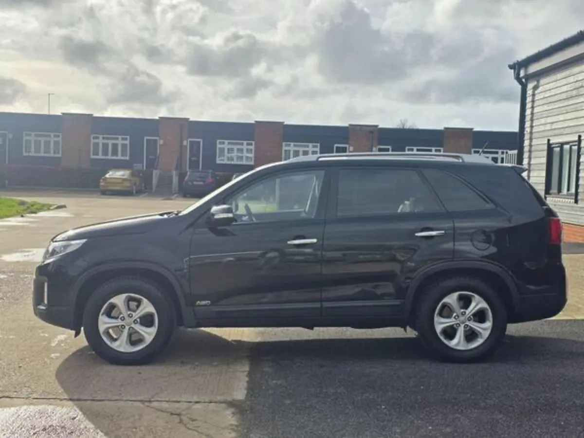 132 Kia Sorento EX  4x4 7 Seater – Diesel – Manual - Image 4