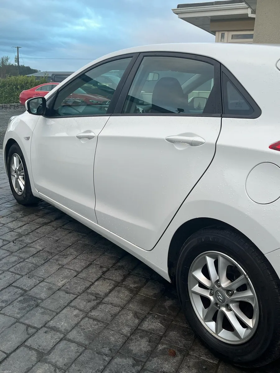 Hyundai i30 - Image 4