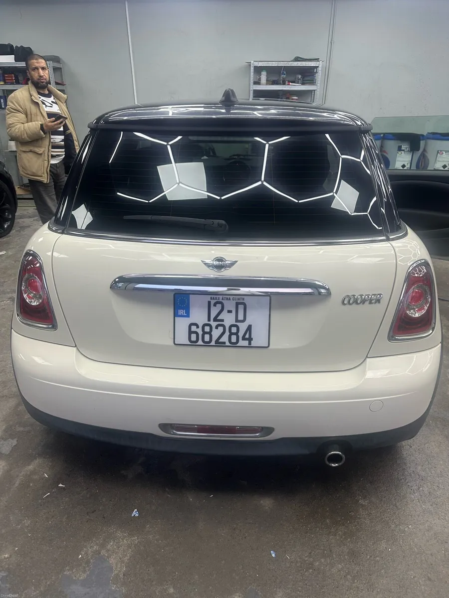 BMW Mini Cooper 1.6 2012 - Image 1