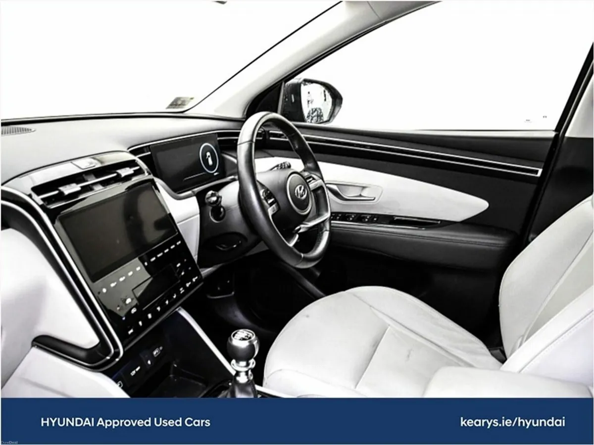 Hyundai Tucson 2WD Executive Plus - Image 5