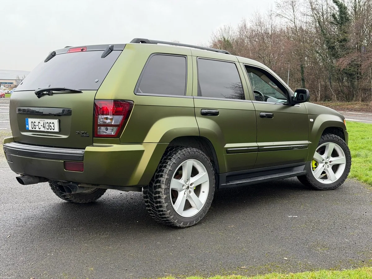 Jeep Grand Cherokee 5.7 Hemi - Image 4