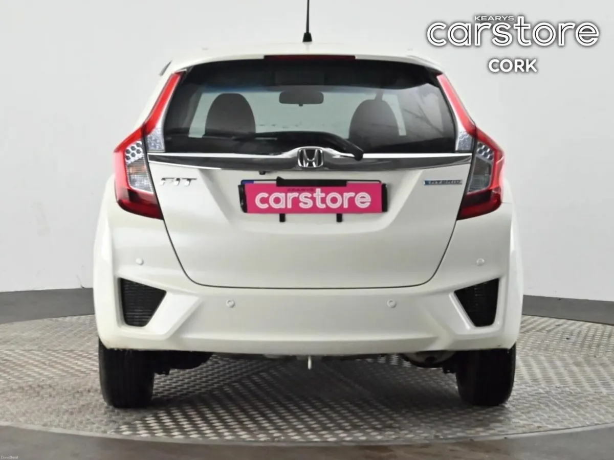 Honda Fit FIT DAA-GP5 HYBRID 5DR AUTO - Image 4