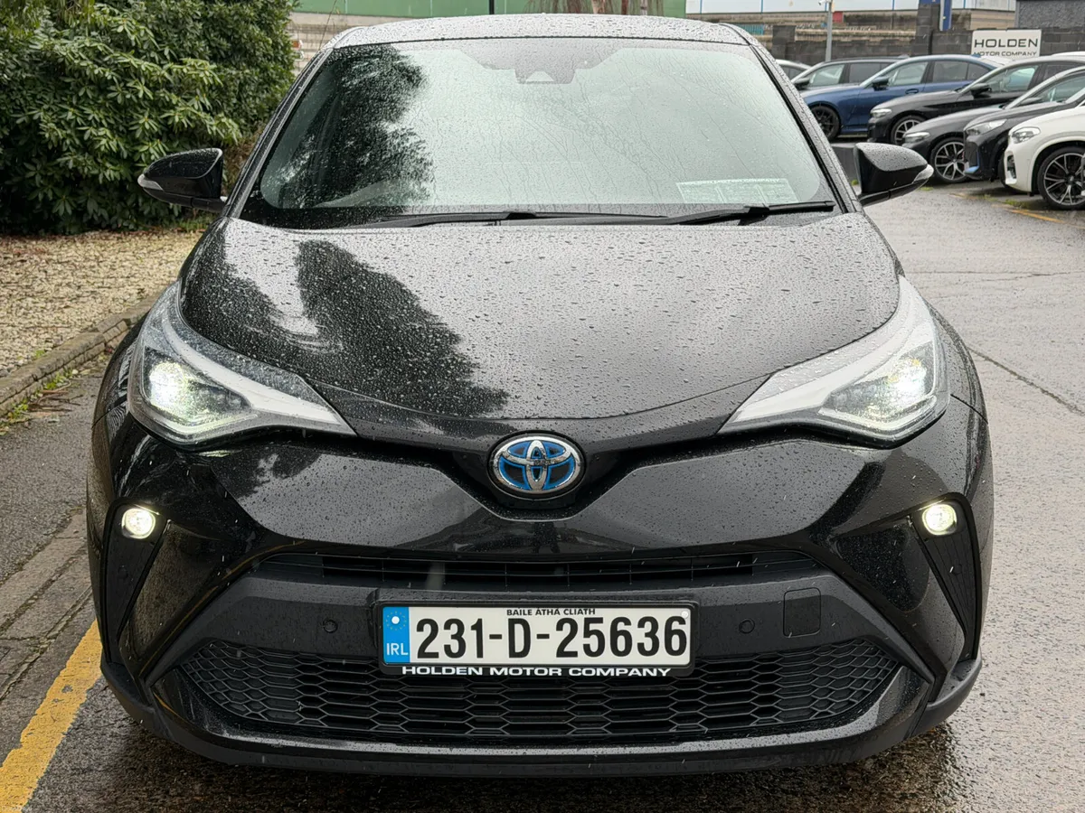 Toyota C-HR 2023..Hybrid..Keyless Entry - Image 4