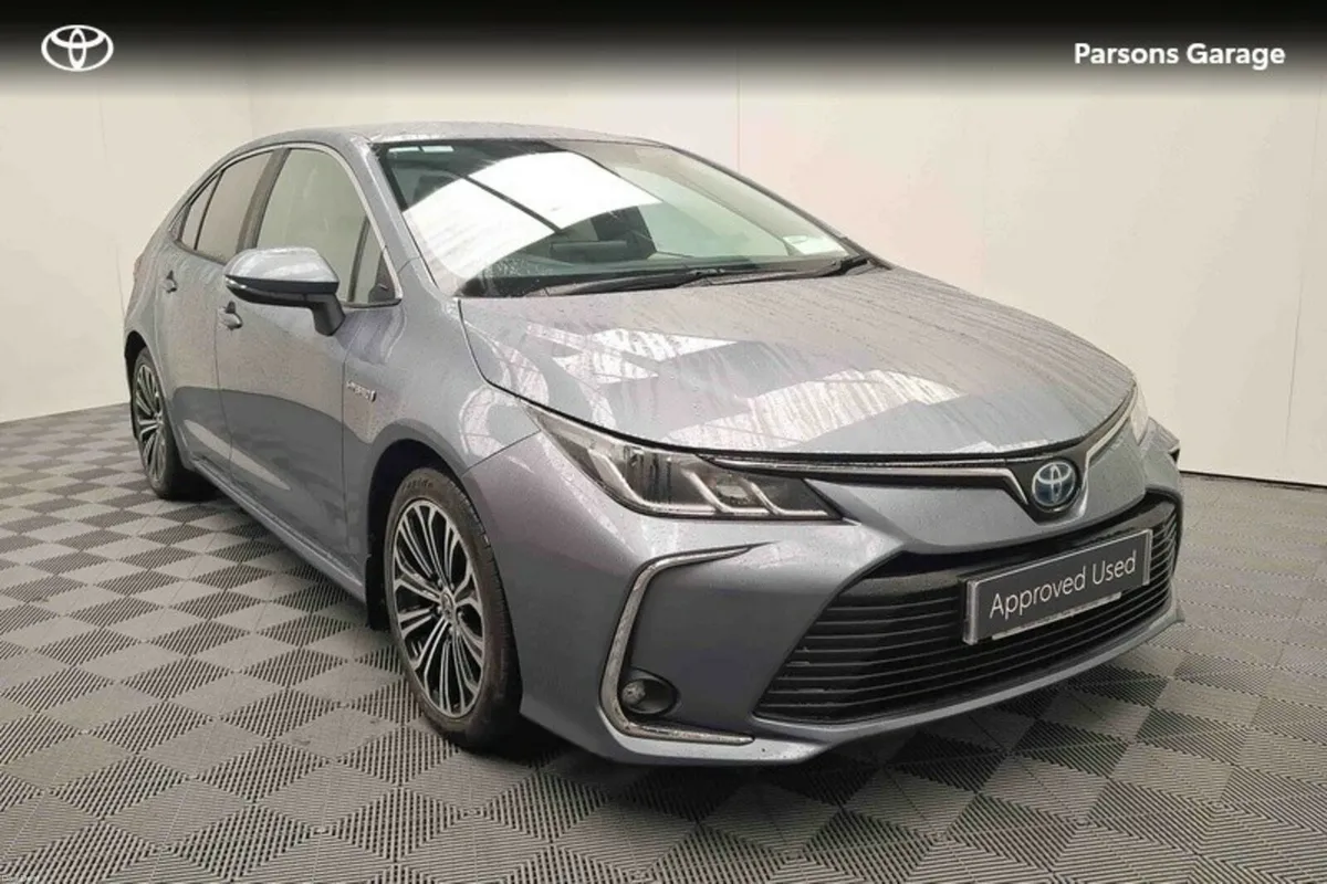 Toyota Corolla HYBRID LUNA SPORT 4DR - Image 1