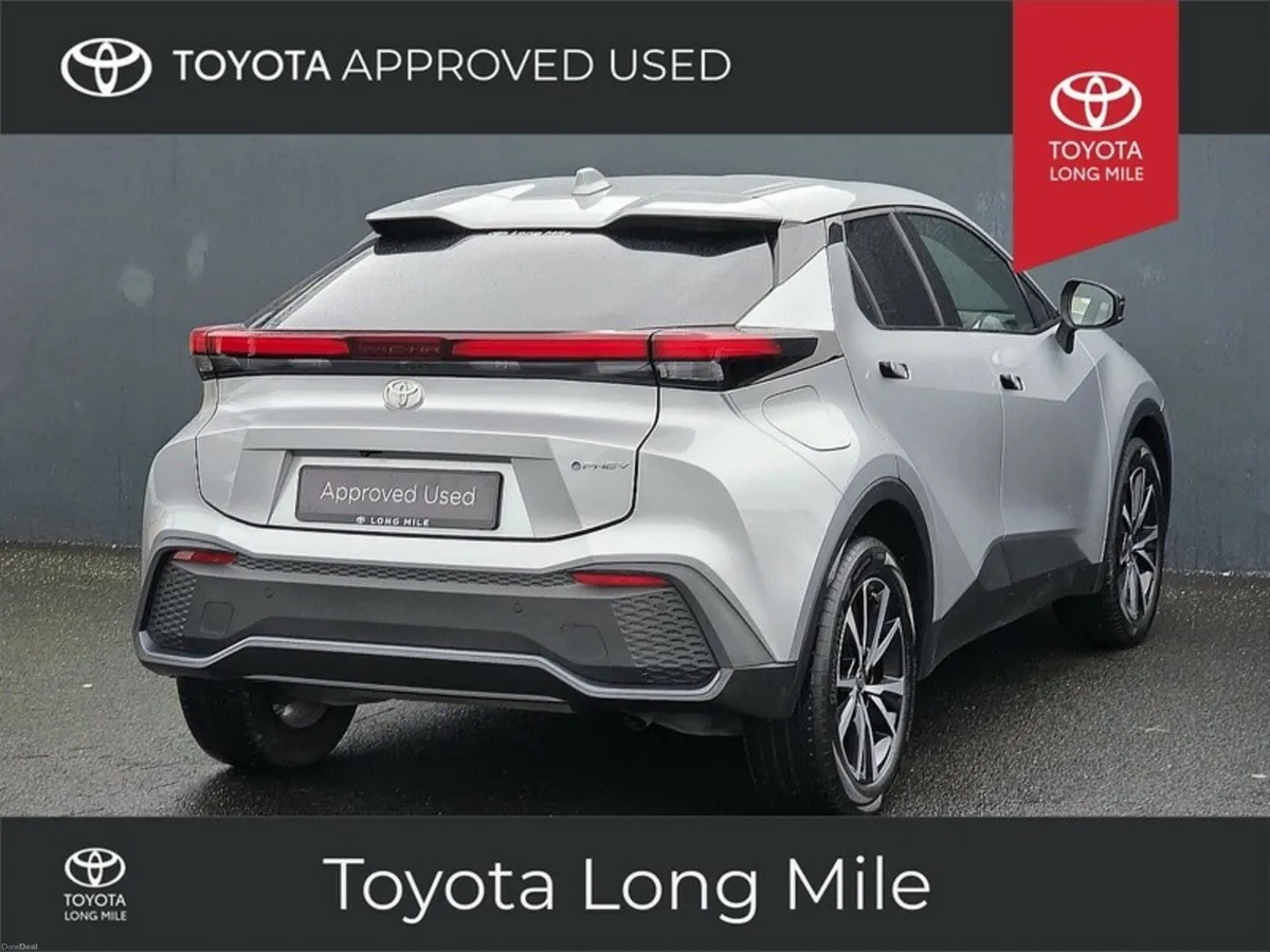 Toyota C-HR Sport - Image 3