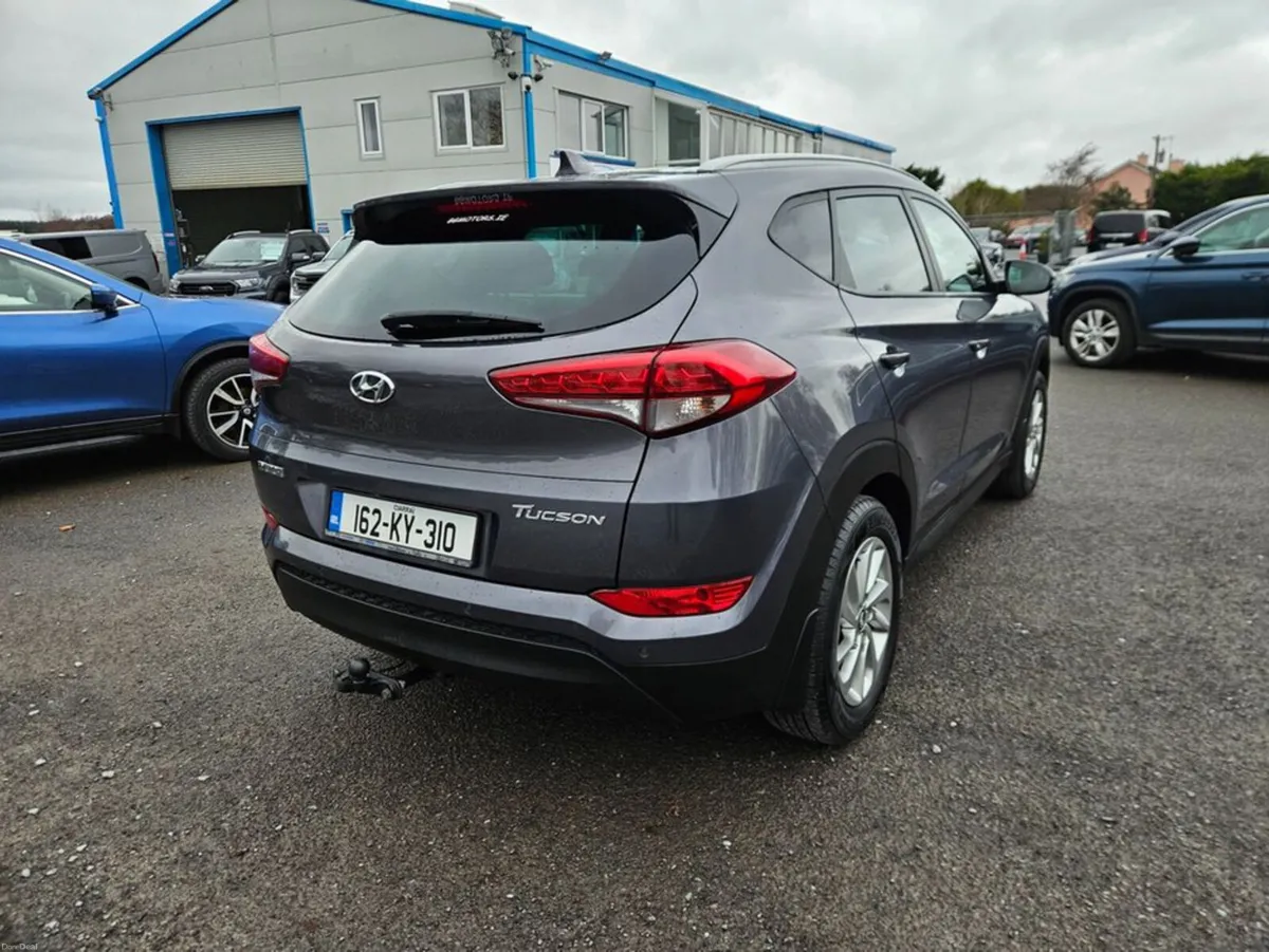 Hyundai Tucson Executive 5DR - Image 4