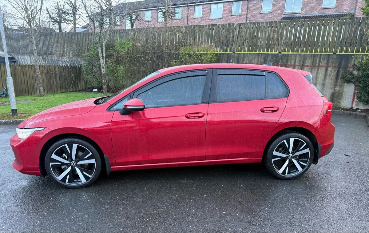 2025 Volkswagen Golf match 2.0TDI 115HP £24,500 - Image 2