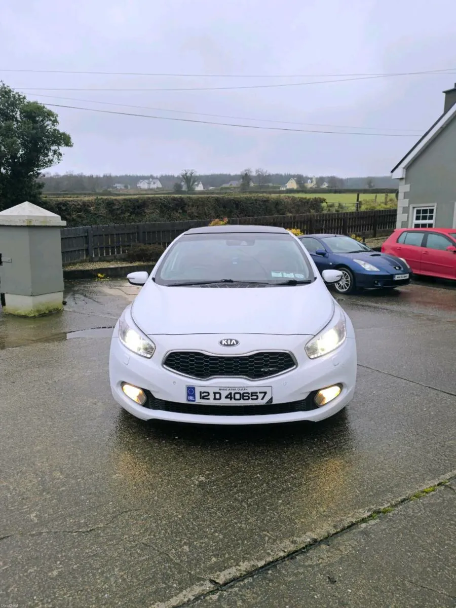 2012 kia ceed executive platinum 1.6l diesel - Image 2