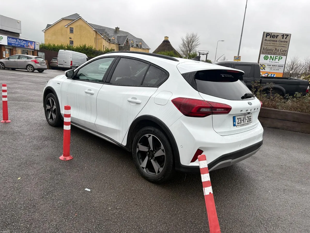 Ford Focus 2023 - Image 4
