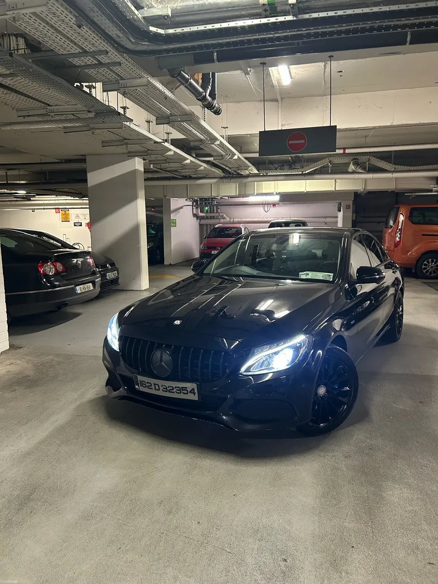 Mercedes C350e Plug-in hybrid, LOW MILEAGE - Image 2
