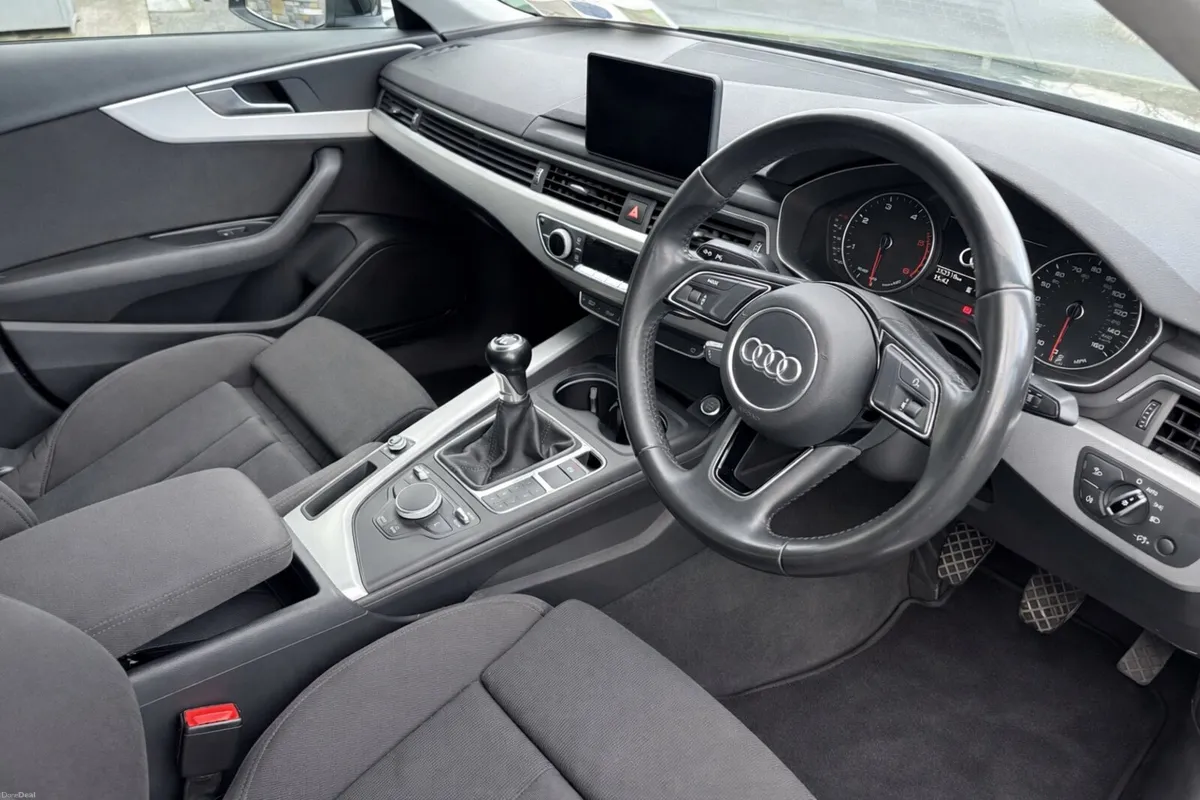 Audi A4 2.0 TDi 190 Bhp Ultra - Image 4