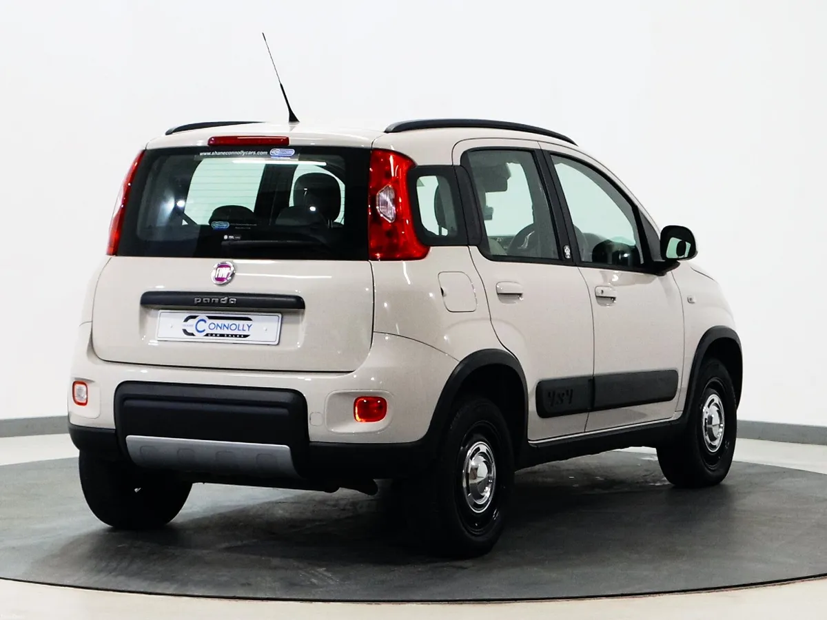 *61* 2016 Fiat Panda 0.9L  4x4 - Image 4