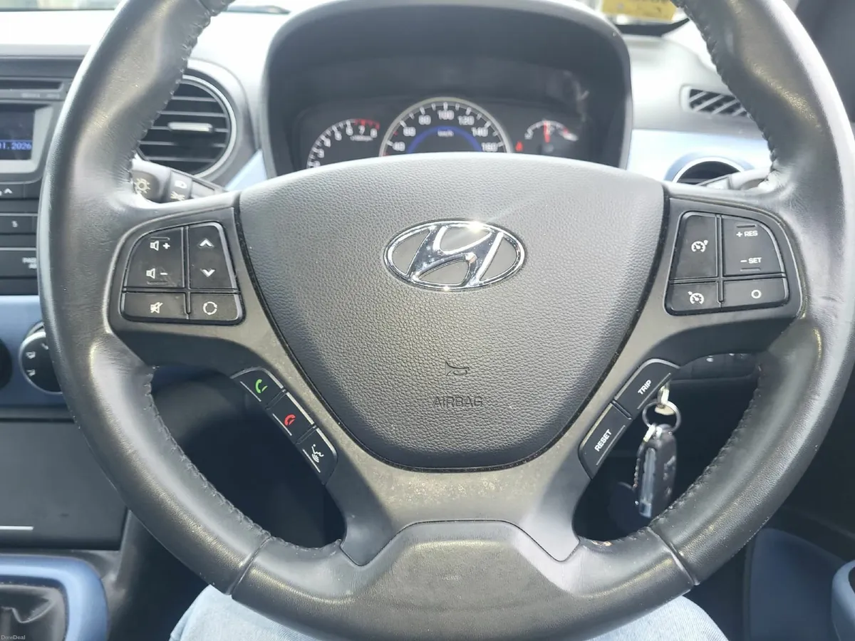 Hyundai i10 2017 low mileage - Image 3