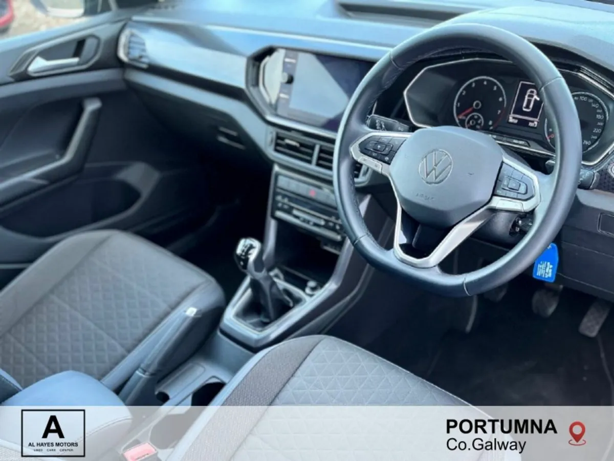 Volkswagen T-Cross 2022 R-LINE 1.0 TSI 6SPEED 110B - Image 2