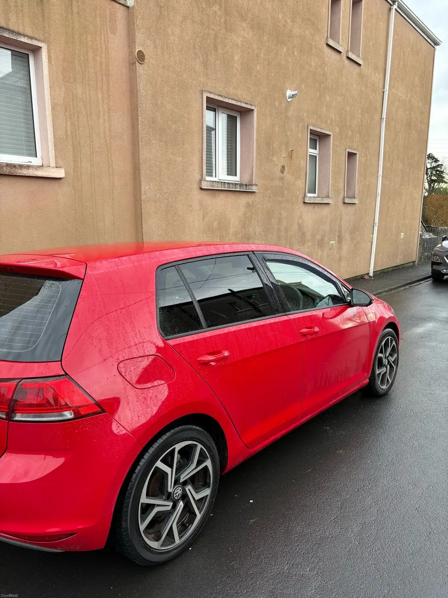 Volkswagen Golf - Image 4