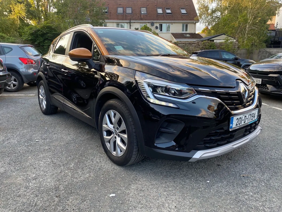 Renault Captur Iconic dCi 95 - Image 1