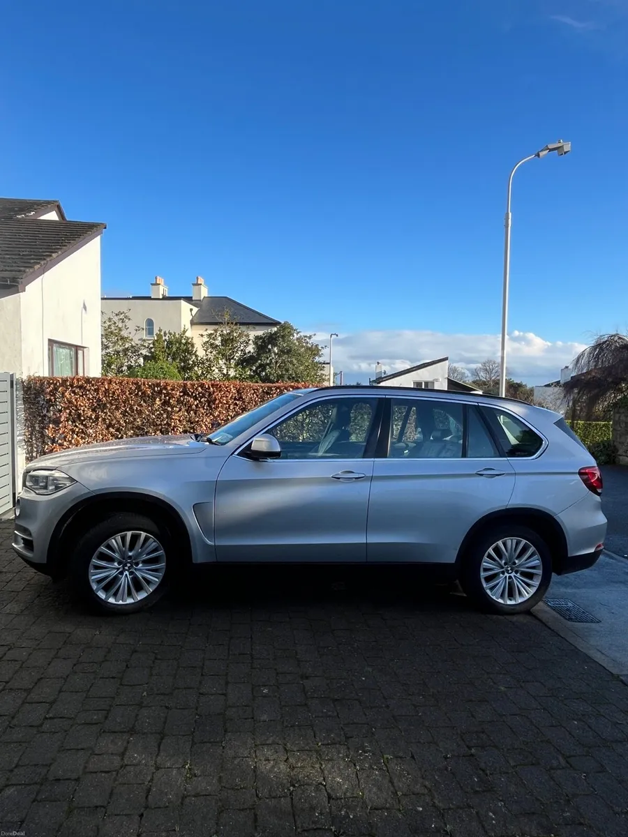 BMW X5 2016 XD30D SE 7 SEATS - Image 1