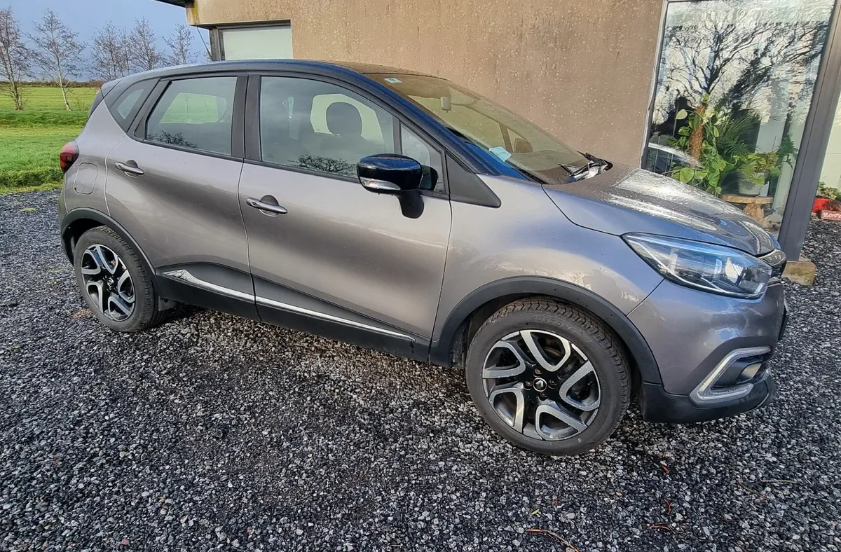 Renault Captur TAX&TEST - Image 1