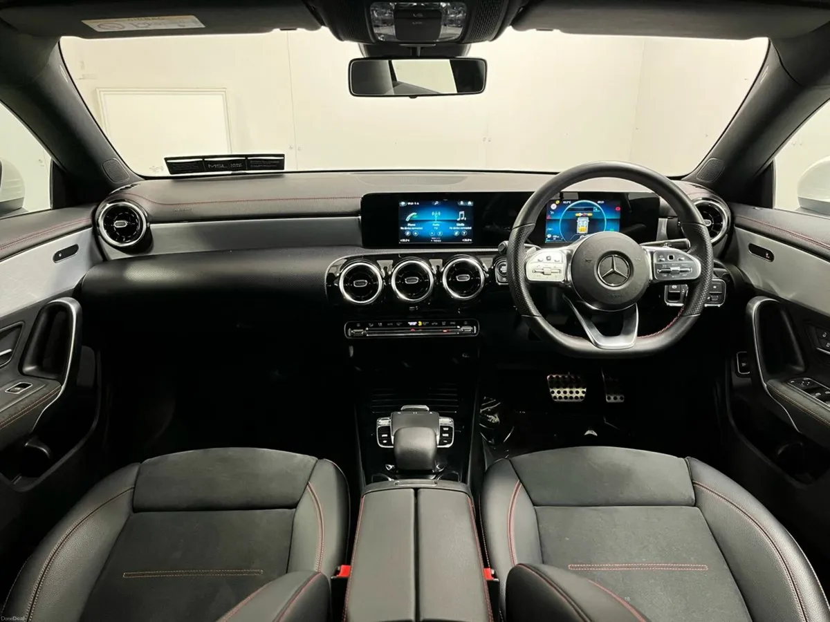 Mercedes-Benz CLA 180d AMG - 18 Inch alloys - Reve - Image 4