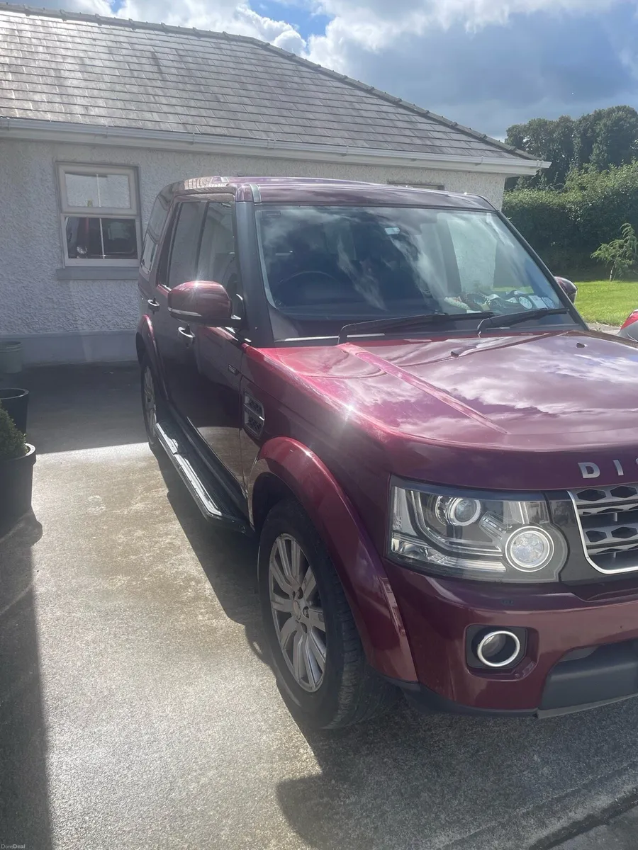 Land Rover Discovery (151) Low KM - Image 3