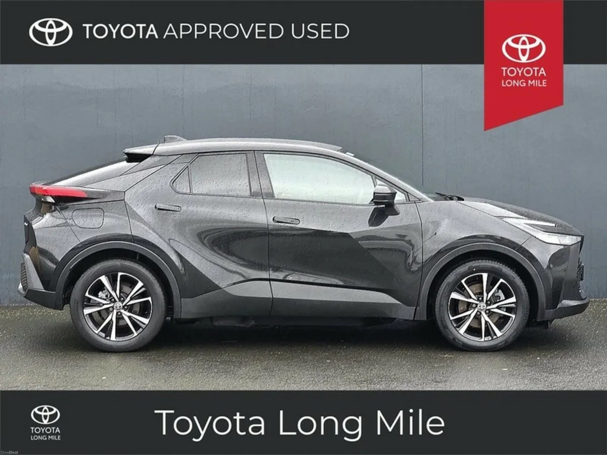 Toyota C-HR Sport - Image 4