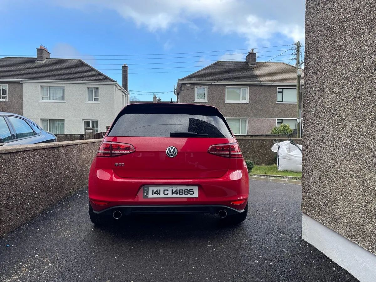 2014 Volkswagen Golf GTI - Image 3