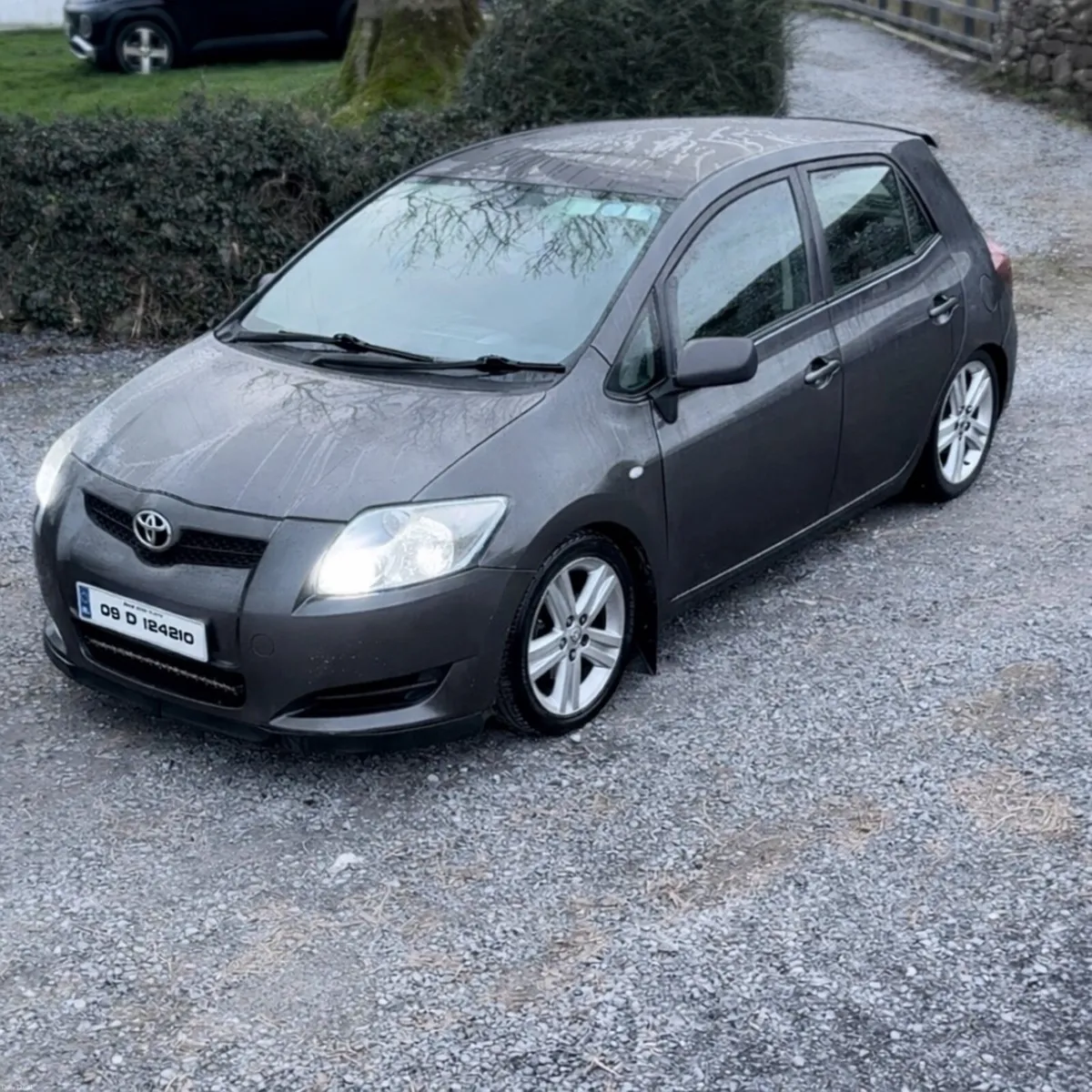 Toyota auris 2.0 diesel - Image 1