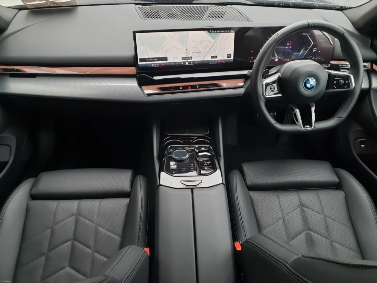 BMW 5-Series 530e M Sport - Image 4